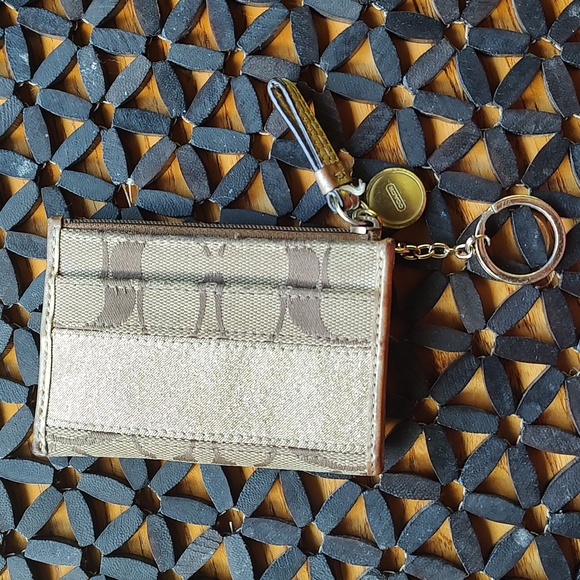 Coach coin holder - Picture 2 of 3